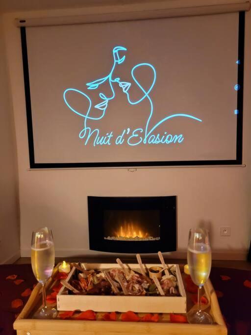 Nuit D'Evasion Love Room Avec Baignoire Balneotherapie Toulon Exterior foto